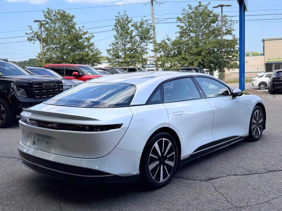 Lucid Air Grand Touring      2022