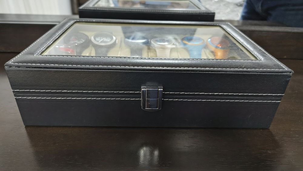 Zegarki damskie 10 sztuk, etui, pudełko, organizer na zegarki.