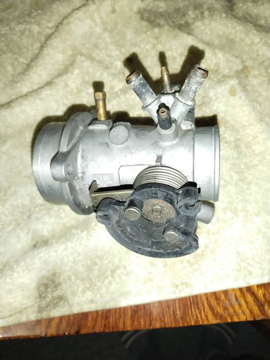 Гбц та інші запчастини для Пежо 405