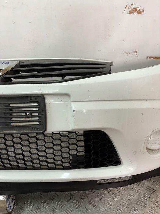 zderzak przód przedni dacia sandero i 08-12