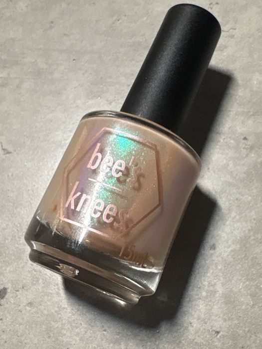 Bee’s Knees Lacquer lakier do paznokci Crown Of Bones