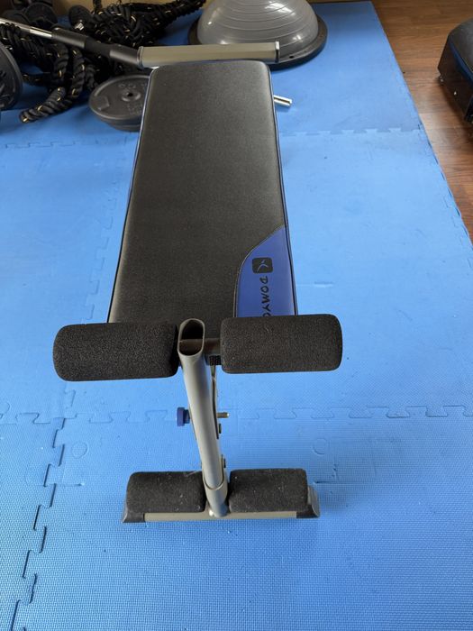 2 Weight Training Benches459441853863055361