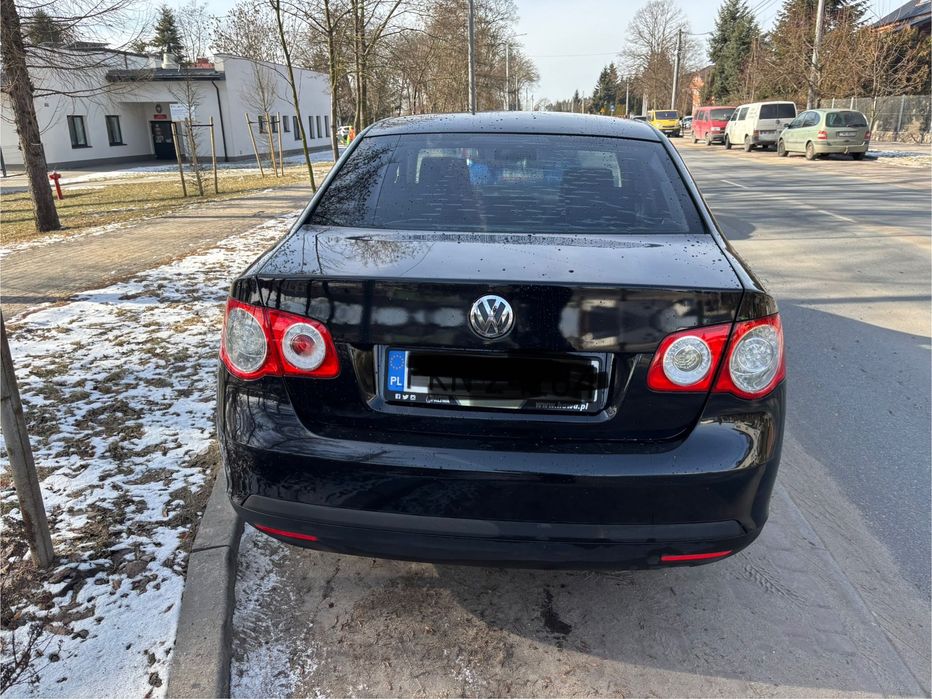Volkswagen Jetta 1.6 z gazem
