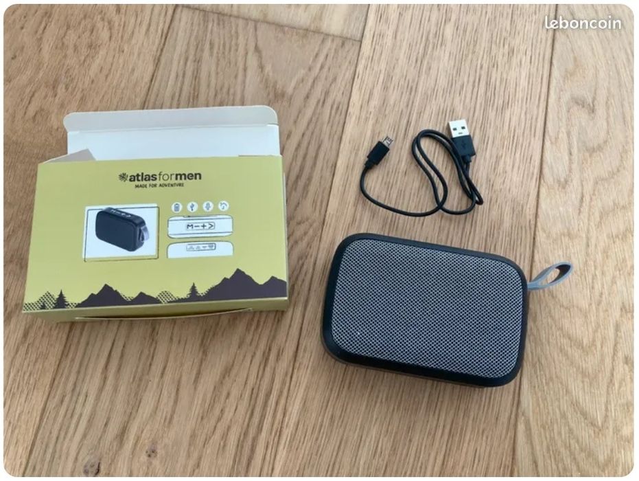 Портативна Bluetooth колонка зі світловими ефектами. Светомузыкой