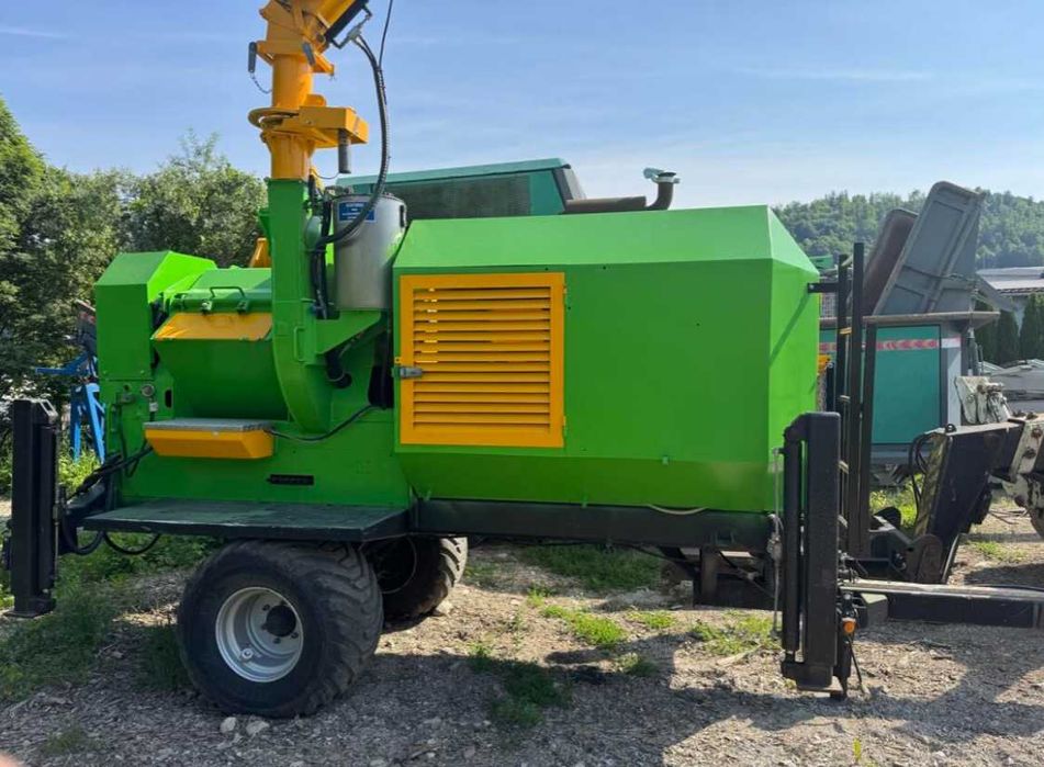 ROZDRABNIACZ maszyna do drewna odpady korzenie Heizohack HM 8-400 z silnikiem! Leasing/Finansowanie/Dotacja! 2016 rocznik!