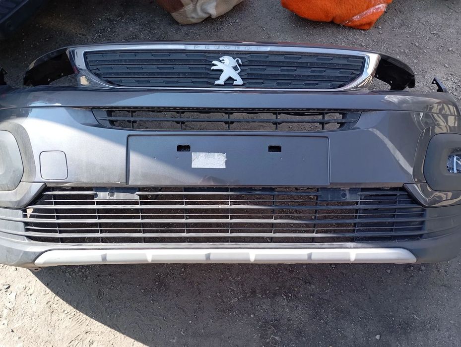 Zderzak Peugeot Rifter 6x pdc