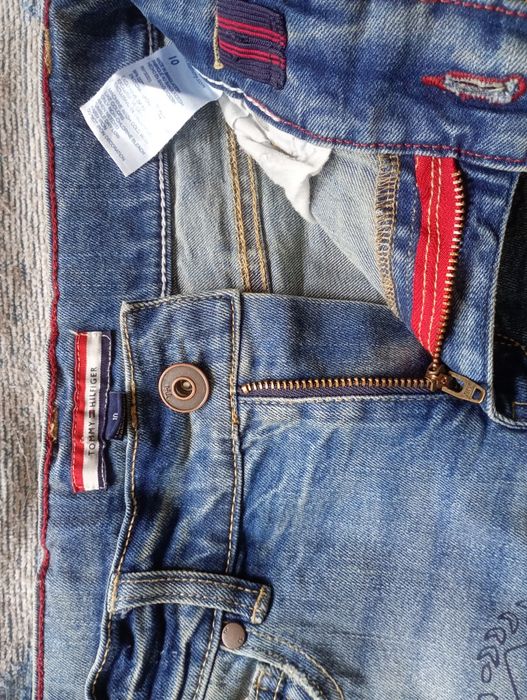 Tommy Hilfiger oryginalne spodnie jeansowe dla chłopca
