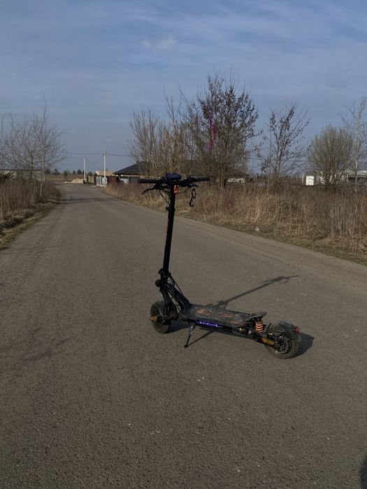 ПРОДАМ електросамакат kukiring g2 master 2025