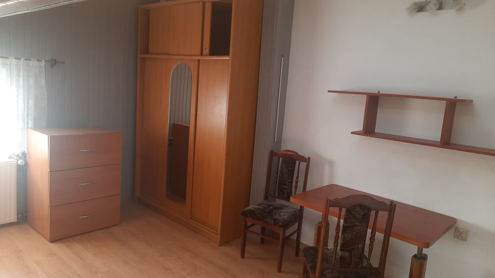 Duzi pokoj do wynajecia