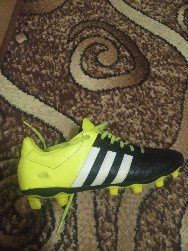Продам бутси, б/у