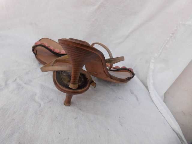 Casadei włoskie skórzane sandały szpilki 39