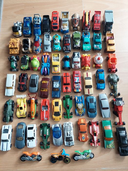 Hot wheels 63 szt