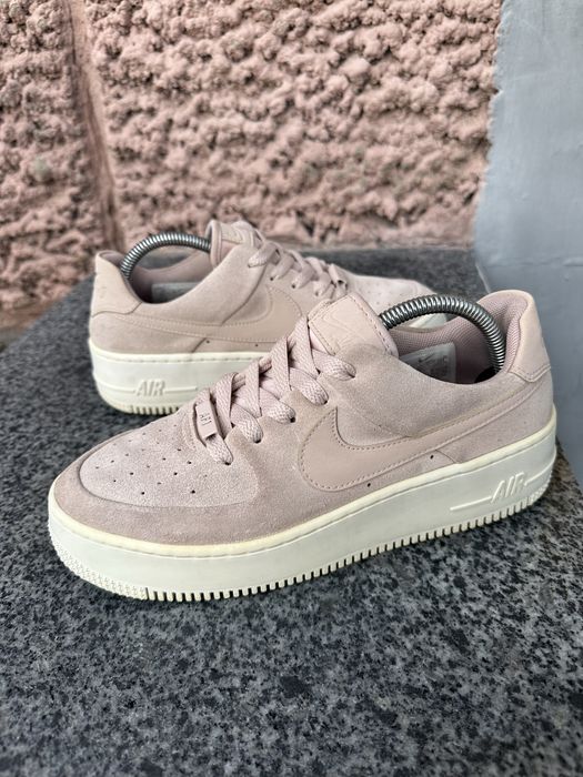 Кросівки жіночі Nike Air Force 1  40 розмір