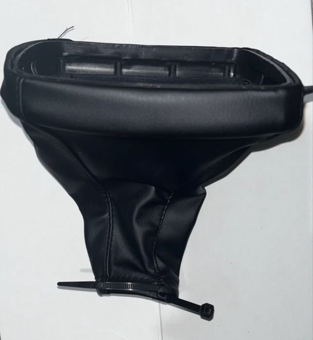 Чохол на Opel Astra c машина автомобіл деталі