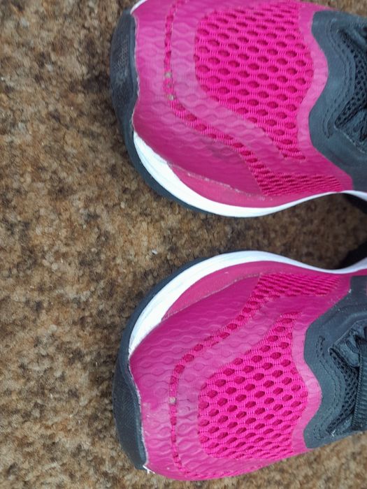 Жіночі бігові кросівки Asics Gel 40 розмір.