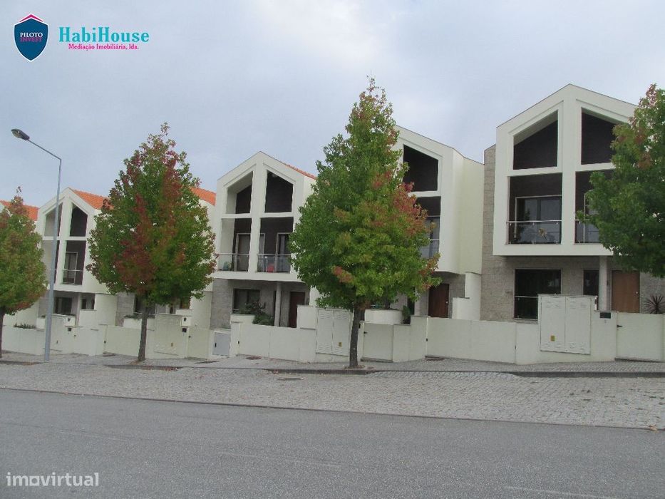 Lote de Terreno  Venda em Abraveses,Viseu — Abraveses, Viseu