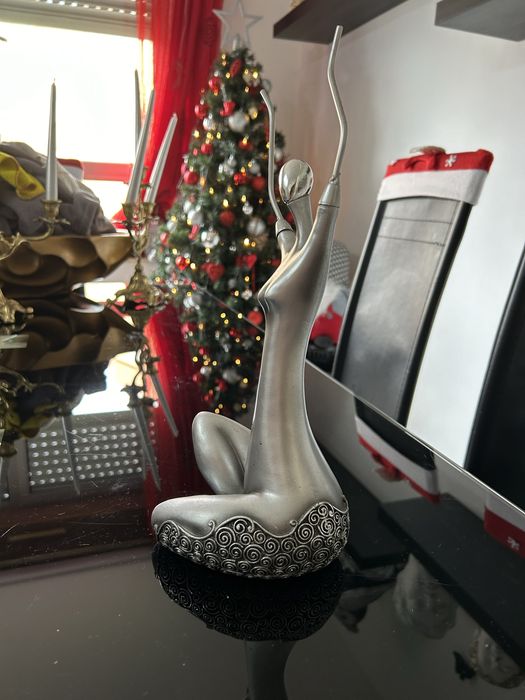 Peça decorativa femenina