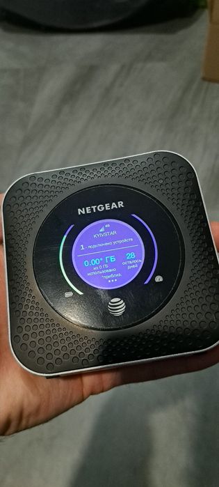 4G WiFi роутер Netgear MR1100 Nighthawk M1
