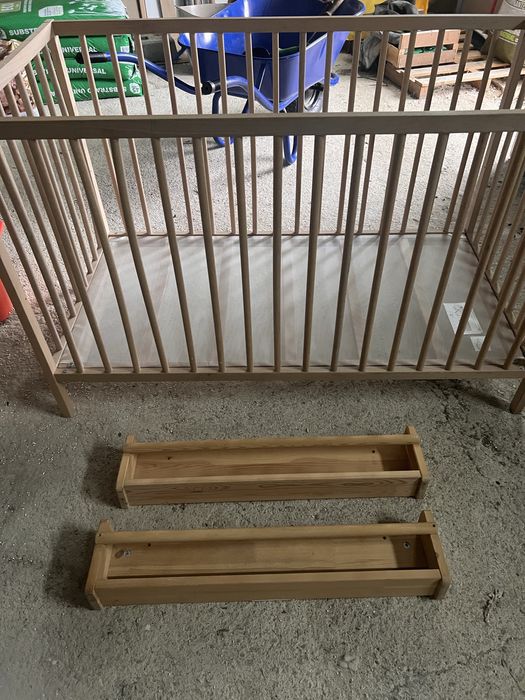 Vendo kit completo para quarto de bebé/criança: