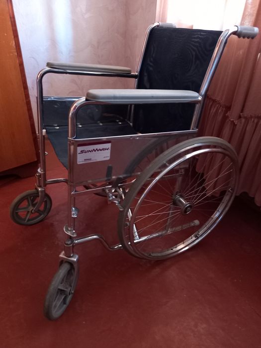 Крісло колісне німецького виробництва SUNNAH