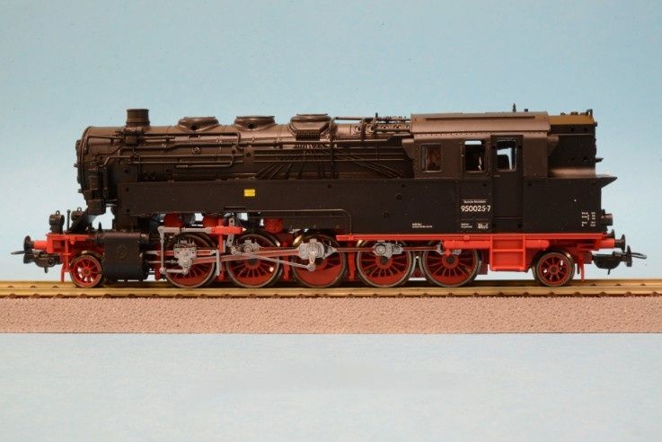 Паровоз BR 95 der DR Piko 50137 1:87 HO аналоговый
