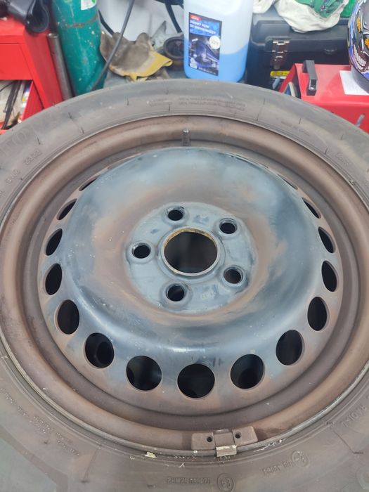 VW T6 felgi stalowe 16 + kolpaki