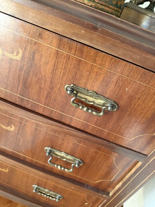 Cómoda estilo D. Maria