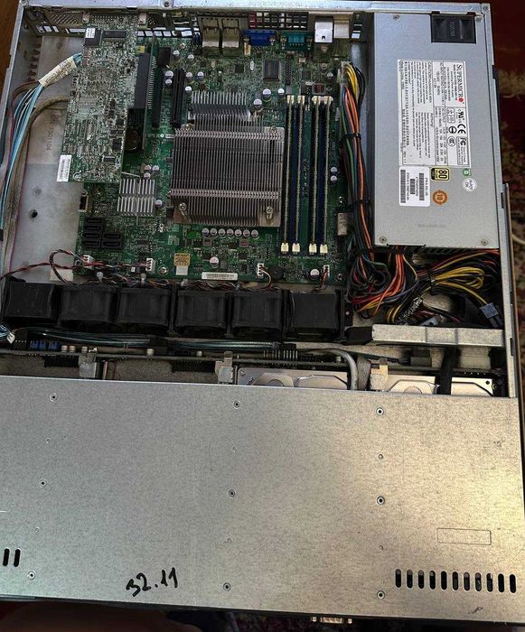 Сервер Supermicro CSE-813M