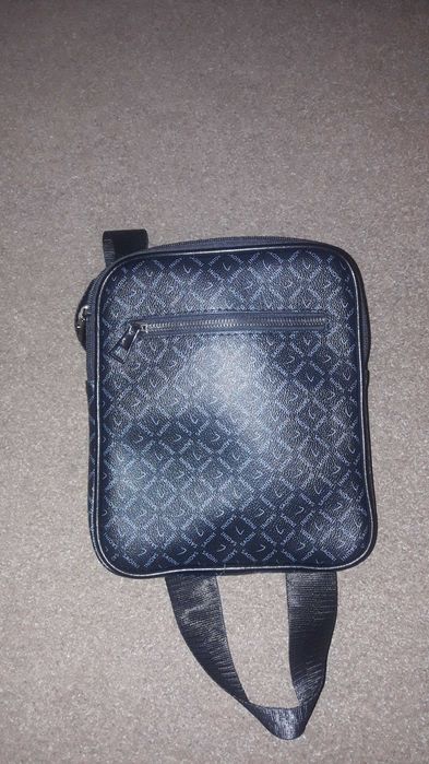 продам мужскую сумку через плече