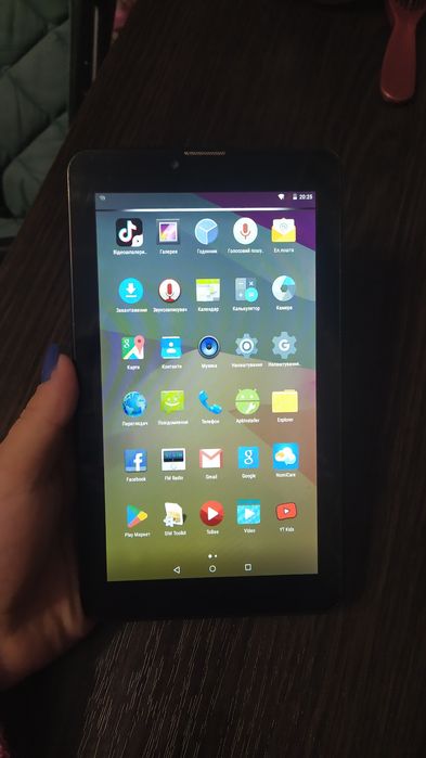 Продам планшет NOMI