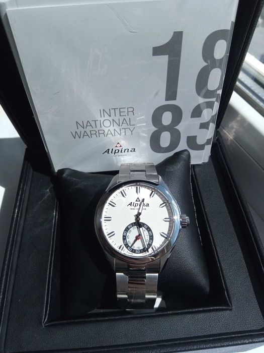 Швейцарские умные часы - Alpina Horological, сапфир, сборка Женева