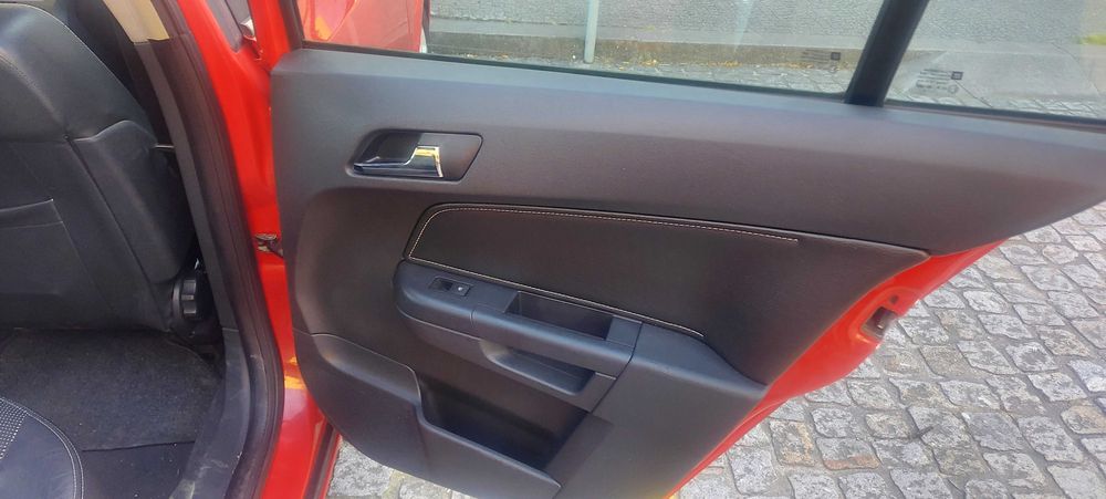Opel Astra 1.4 Cosmo (2004) – Excelente Estado, Fiável e Pronto a Circular