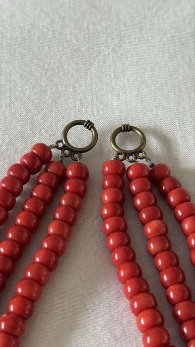 Korale ludowe czerwone