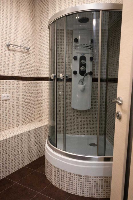 Продаж 3х кімнатної квартири біля метро Осокорки