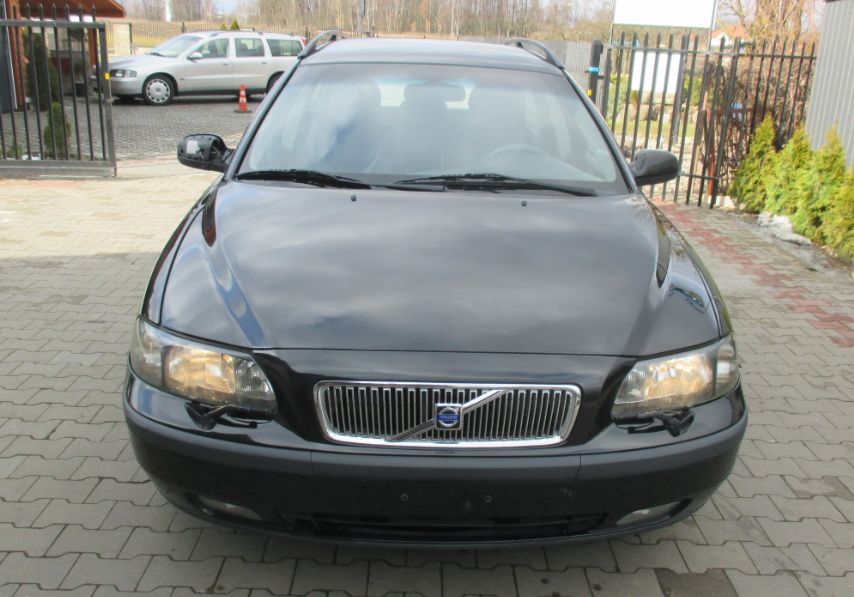 VOLVO V70 Grill Atrapa Emblemat Znaczek W Zderzak Przód CZĘŚCI RADOM