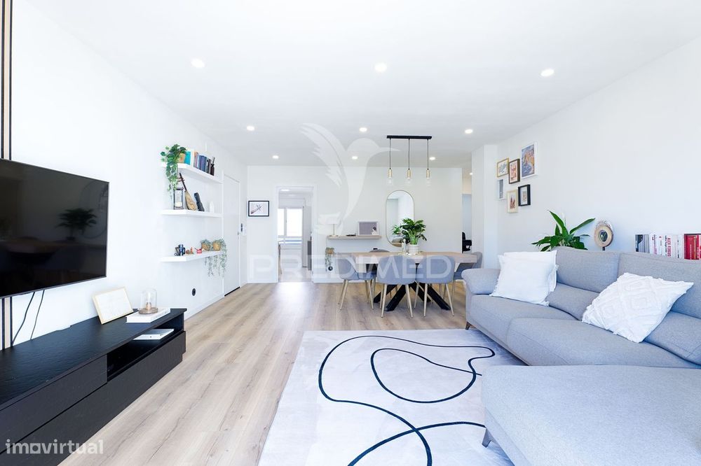 T3 em excelente estado com varanda, perto de Loures e acessos a Lisboa — Loures, Lisboa