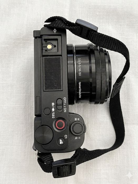 Máquina Fotográfica SONY ZVE10