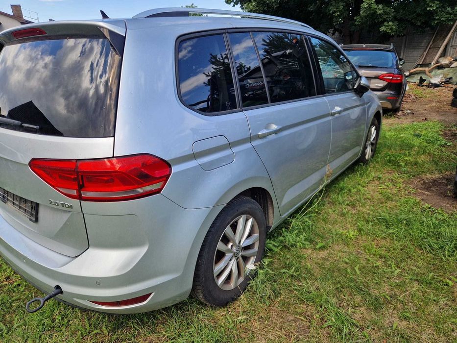 Karoseria Drzwi Konsola Vw Touran 5ta LA7W Europa Demontaż