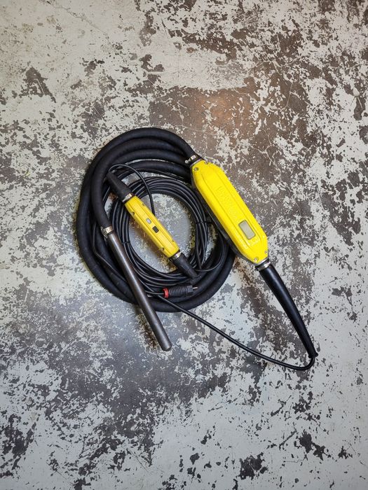 Wibrator pogrążalny Wacker fi 30 na 230V, wąż 5m