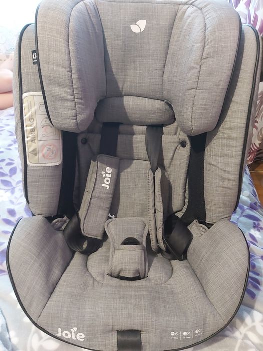 Fotelik samochodowy Joie Stages isofix 0-25 kg