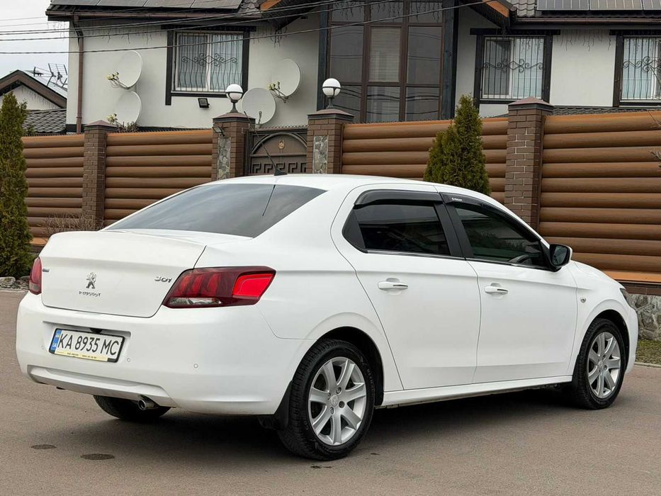 Peugeot 301 2017