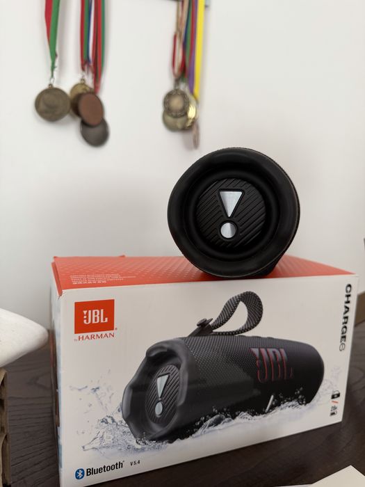 Vendo coluna JBL Charge 6 como nova
