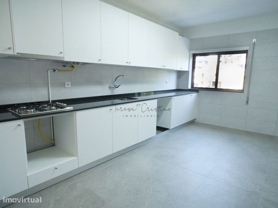 Apartamento T3 para arrendamento com garagem | Arca e Ponte de Lima