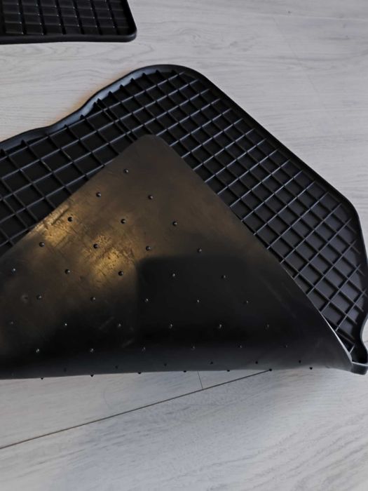 Dywaniki Gumowe Citroen Berlingo III Opel Combo E Peugeot Partner III