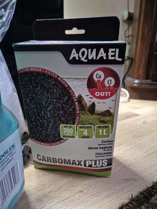 Akcesoria akwariowe zamienię na małe akwarium