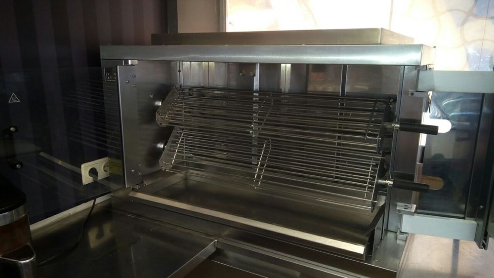 Vendo assador de frangos electrico