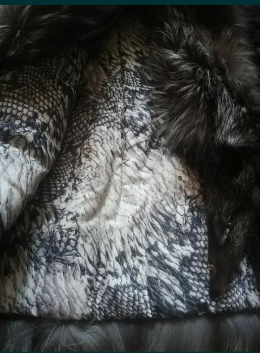 Шуба натуральна, чорнобурка