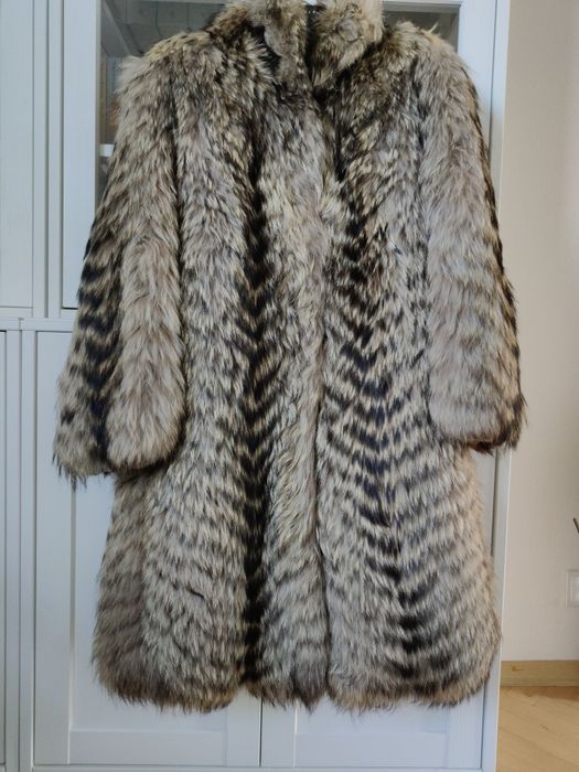 Futro z jenota bardzo ciepłe