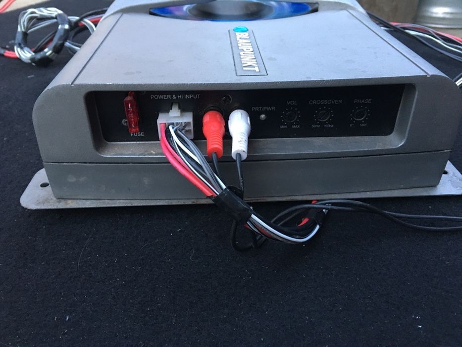 Сабвуфер Blaupunkt Blue Magic XLF 200A