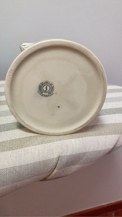 2 Sacavem ceramic vases447379722114191361